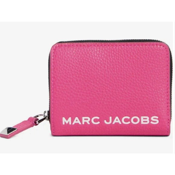 New Marc Jacobs Bold SLG Mini Compact Bifold Wallet Pebble Leather Hot Pink - Picture 1 of 6
